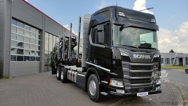 Holztransporter LKW SCANIA R590 6x4 Schemel/Kran TAJFUN LIV oder EPSILON