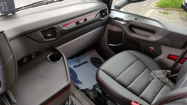 Rąstvežis SCANIA R590 6x4 Schemel/Kran TAJFUN LIV oder EPSILON