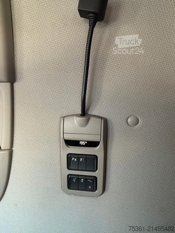 Standardni vlačilec DAF XF 530 FT Super Space Retarder 2 X Tank E6