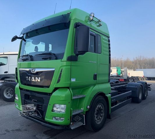 Lastebilchassis MAN TGX 26.500 6x2*4 Intarder Nebenantrieb Lenk/Lift