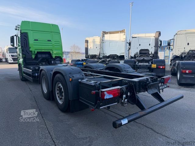 Lastebilchassis MAN TGX 26.500 6x2*4 Intarder Nebenantrieb Lenk/Lift
