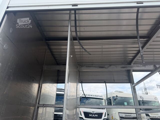 Camion de boissons FUSO Canter 9C18(7C18)Gefach-Getränkekoffer/Automatik
