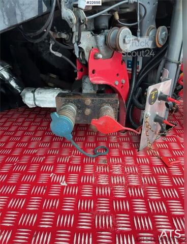 Standard tractor Scania R730 6x4 Tractor Unit with Hydraulics and Raised X