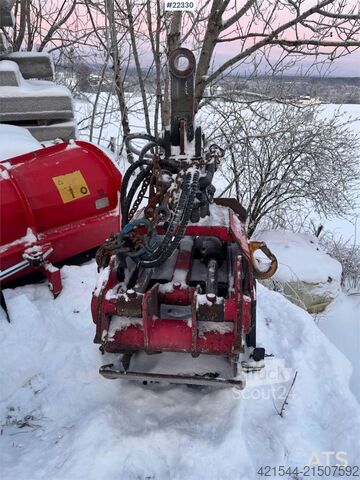 Macchina edile Jonsered grapple