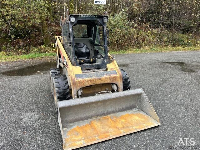 Lader CAT 226