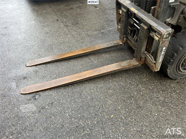 Gaffeltruck Toyota 02-8FDJF35 Forklift w/ Hydraulic Forks and Side Sh