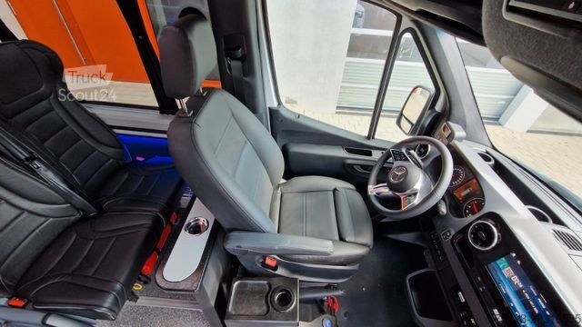 Minibuss MERCEDES-BENZ 519  Allrad 4 x 4 Vorlauffahrzeug  neue ADA