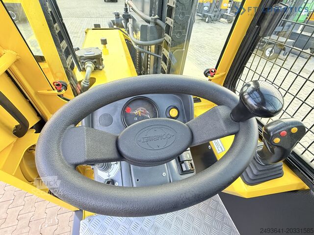 Четырёхходовой вилочный погрузчик Combilift C5000SR DIESEL TRIPLEX 6100 FORK POSIT
