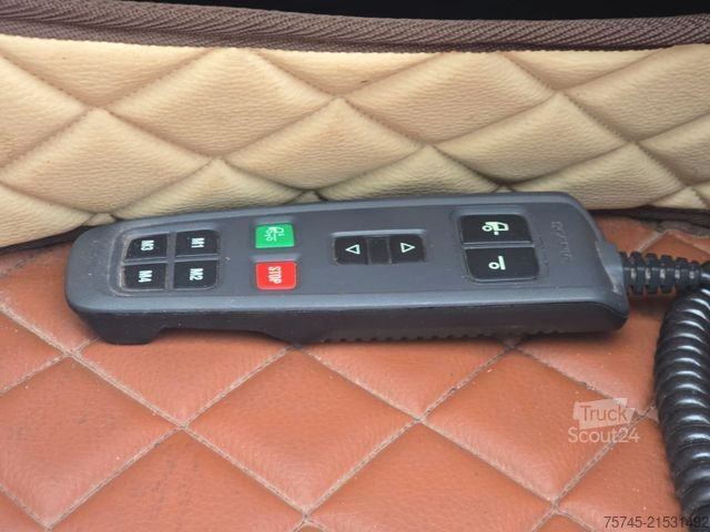 Ciężarówka ciężkiego typu SCANIA R 580 * V8 * KIPP * STANDKLIMA *  90T ZUGLAST *