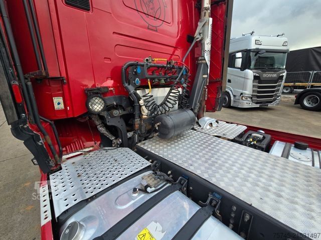 Standardowy ciągnik siodłowy SCANIA R 580 * V8 * KIPP * STANDKLIMA *  90T ZUGLAST *