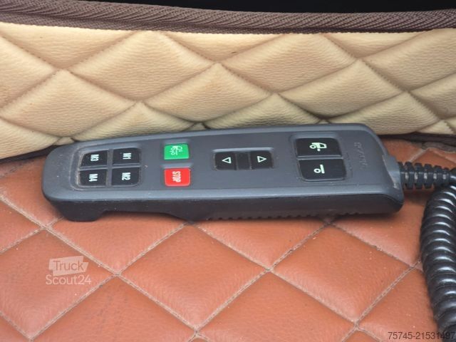 Standardowy ciągnik siodłowy SCANIA R 580 * V8 * KIPP * STANDKLIMA *  90T ZUGLAST *