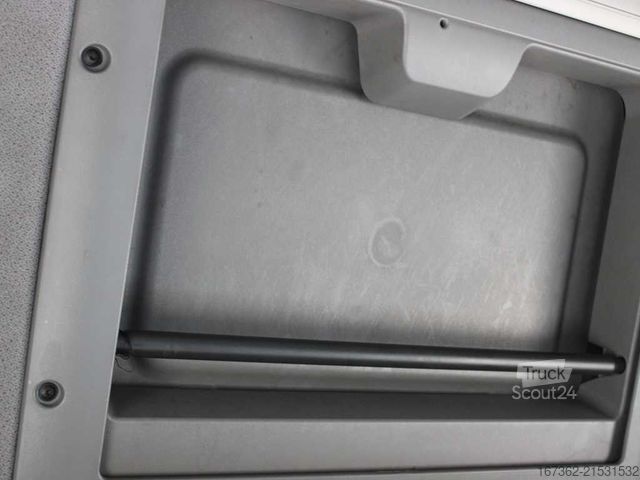 Ciągnik siodłowy typu volume MERCEDES-BENZ Actros 1841, EURO 3, MP2, LOWDECK