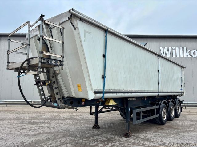 Tipper semitrailer SCHMITZ CARGOBULL SGFS3 47m³ Aluminium*2xGetreideschieber*Kombitür