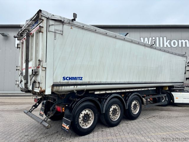Tipper semitrailer SCHMITZ CARGOBULL SGFS3 47m³ Aluminium*2xGetreideschieber*Kombitür