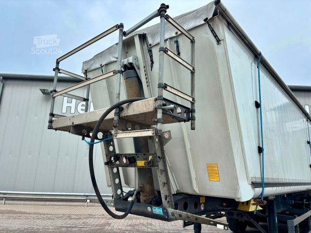 Tipper semitrailer SCHMITZ CARGOBULL SGFS3 47m³ Aluminium*2xGetreideschieber*Kombitür