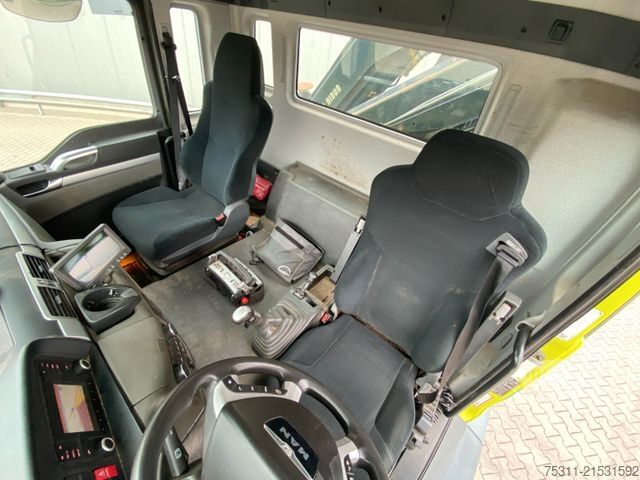 Roll-off tipper truck MAN TGS 26.400 6x4-2 Hydro*HIAB 122-2 Kran*Funk*Lenk