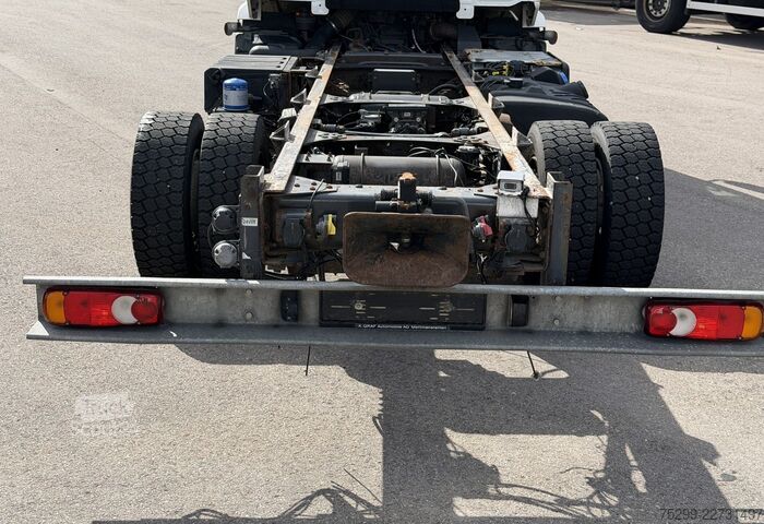 Châssis de camion Renault D12.240 4x2 Chassis / Swiss-Vehicle
