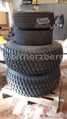 Sonstige Kompletträder Rasenbereifung Front + Heck Satz