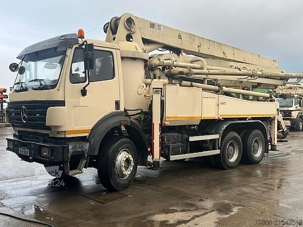 Betonpomp Mercedes-Benz SK