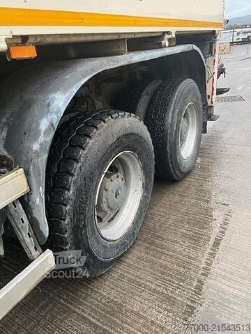 Betonpomp Mercedes-Benz SK