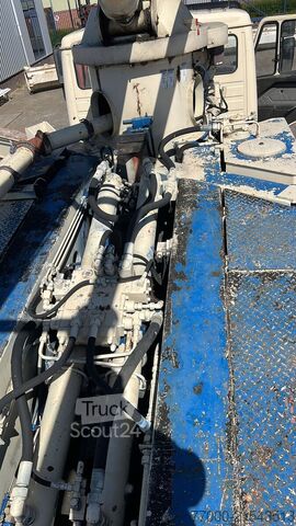 Betonpumpe Mercedes-Benz 2631K  6x4