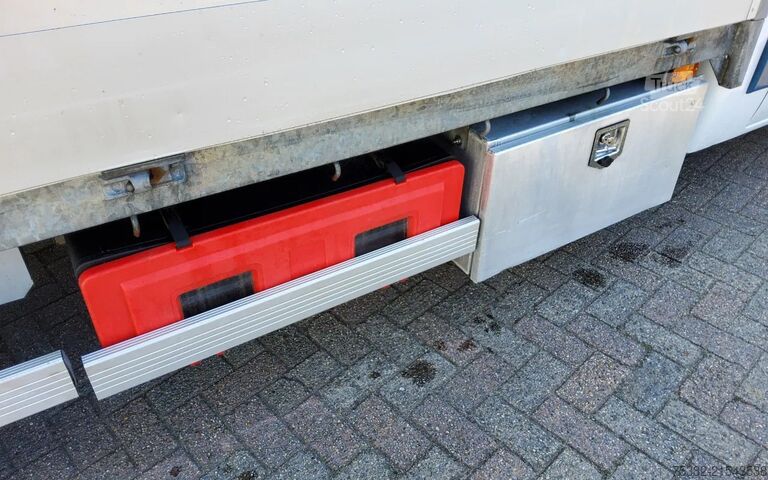 Loading platform Renault Master 165 PK EURO 6 - VSP-41-H - MOTOR DEFECT ...