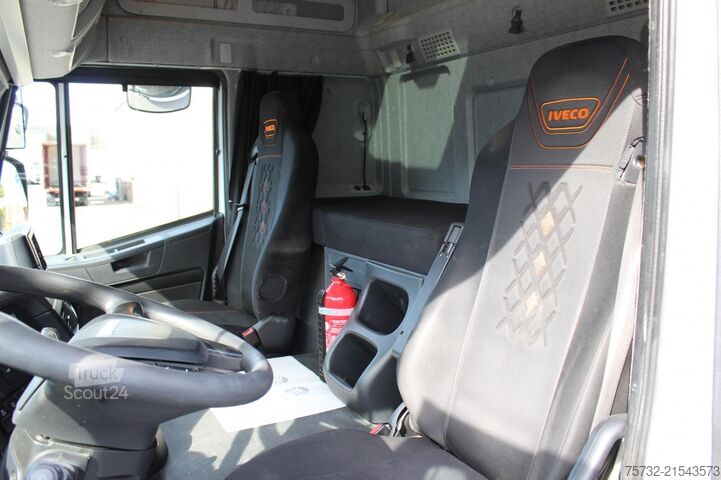 Tractor estándar Iveco Stralis AT 460 E6  Retarder   Hydraulik   388Tkm!