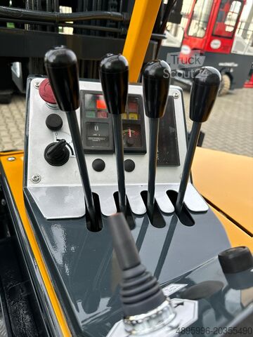 Vierwegheftruck Combilift CB3000// LPG // 2017 year /Toyota engine