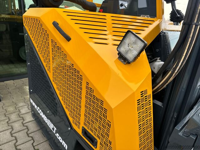 Vierwegheftruck Combilift CB3000// LPG // 2017 year /Toyota engine