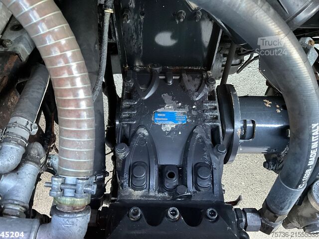 Zuigvoertuig Volvo FM 500 Euro 5 MORO kolkenzuiger