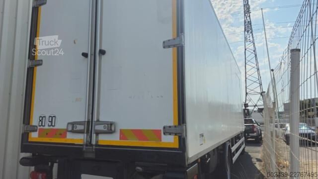 Camión frigorífico Renault Premium 270 DXI