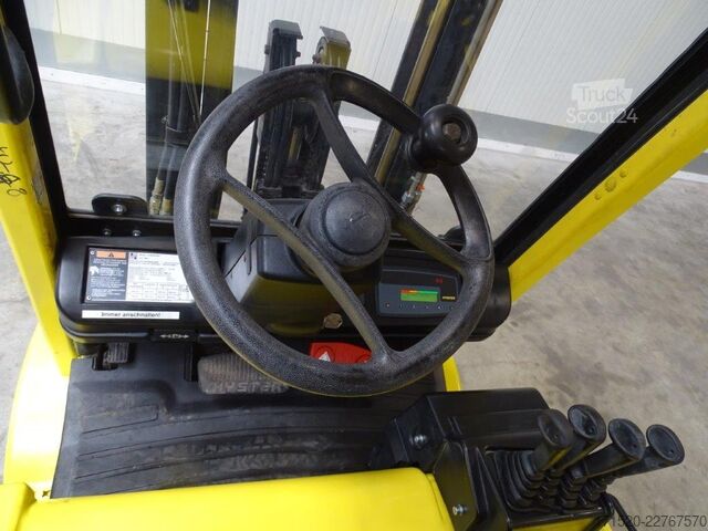 Empilhadeira frontal Hyster J3.0XM