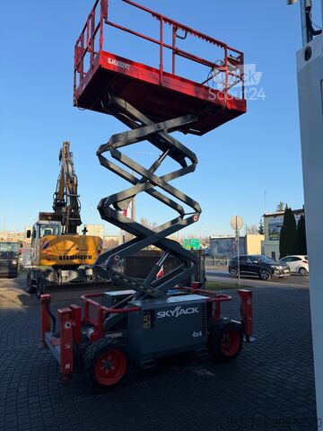 Žirkliniai keltuvai SKYJACK SJ 6226 RT 4x4