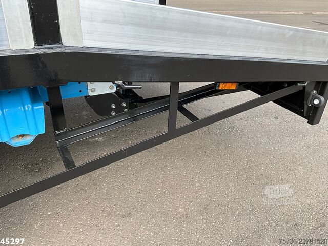 Furgón portacoches VW Crafter 35 2.0 TDI met Nieuwe Oprijcarrosserie