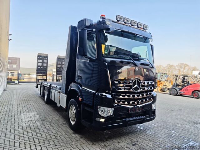 Bestelwagen autodrager Mercedes-Benz Arocs 2651 6x2 Wiese 12-2021!
