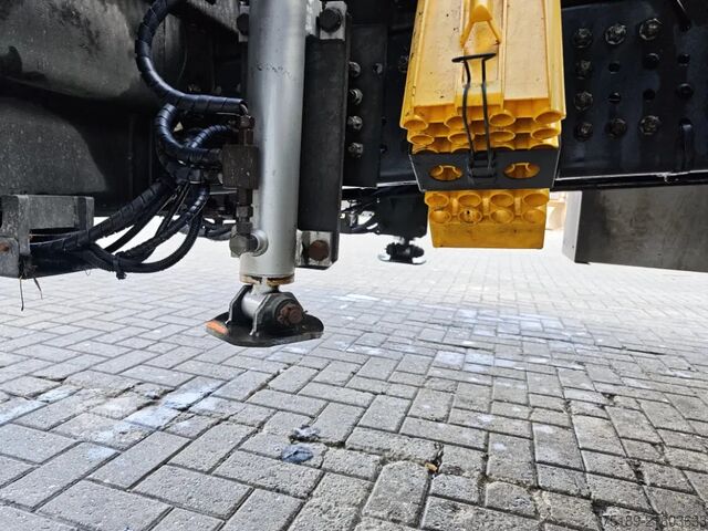 Bestelwagen autodrager Mercedes-Benz Arocs 2651 6x2 Wiese 12-2021!