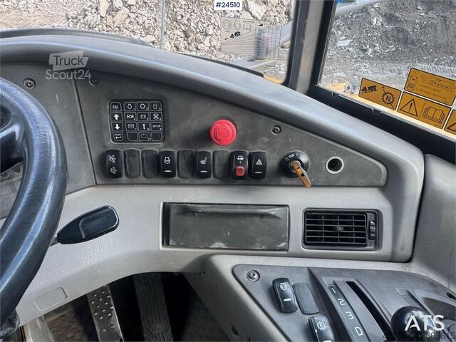Kiepwagen Volvo A40 FS Articulated Dumper – Black Plate