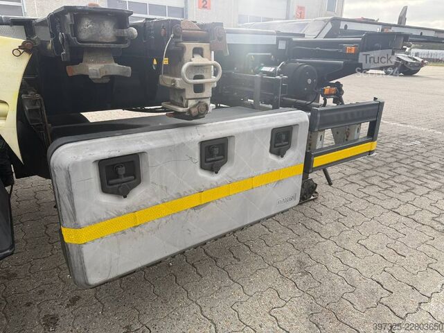 Kontejnerski transport  WEB TRAILER 3 axle Container chassis / Wechselfahr