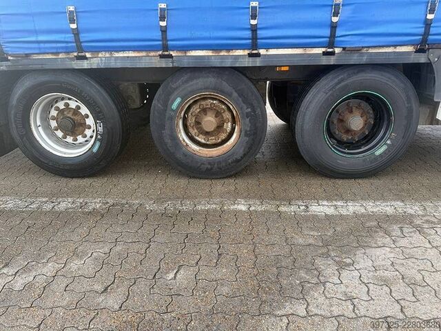 Posuvné plachty Krone 3 axle Curtainsider / Planenauflieger