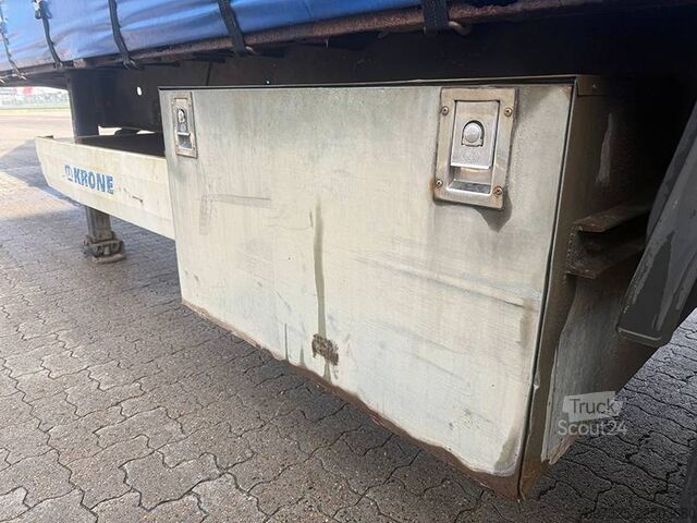 Posuvné plachty Krone 3 axle Curtainsider / Planenauflieger