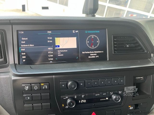 Standard tractor unit MAN TGX 33.510 6x4 BL SA