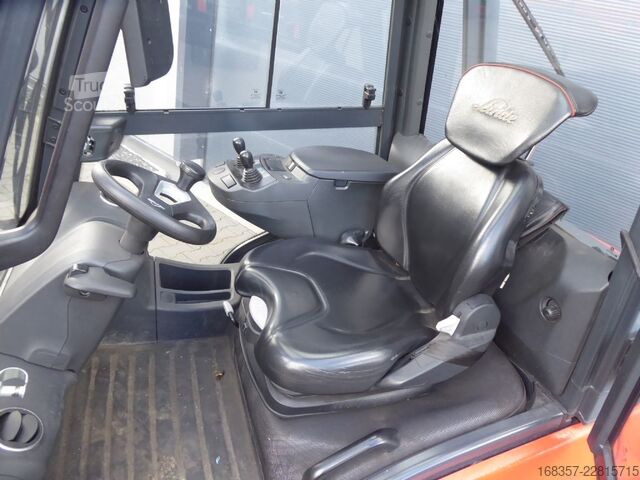 Empilhadeira frontal Linde H25D