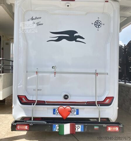 Autorulotă semi-integrată Laika Ecovip