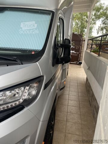 Autorulotă semi-integrată Laika Ecovip