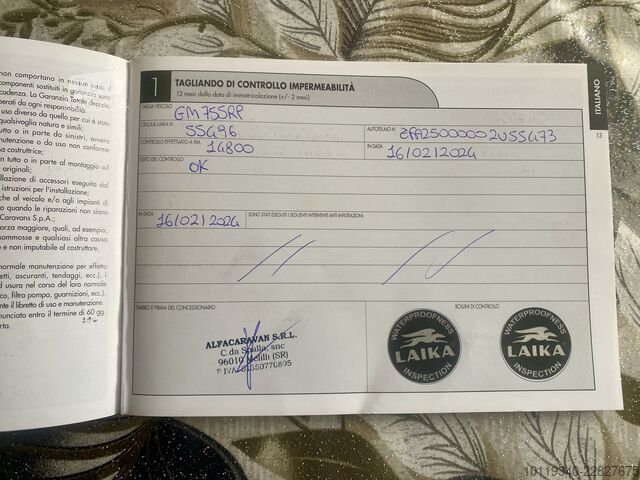 Autorulotă semi-integrată Laika Ecovip