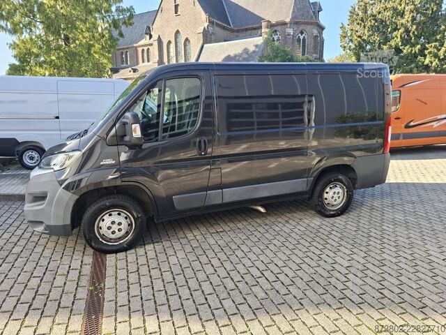 Fourgon tôlé FIAT Ducato
