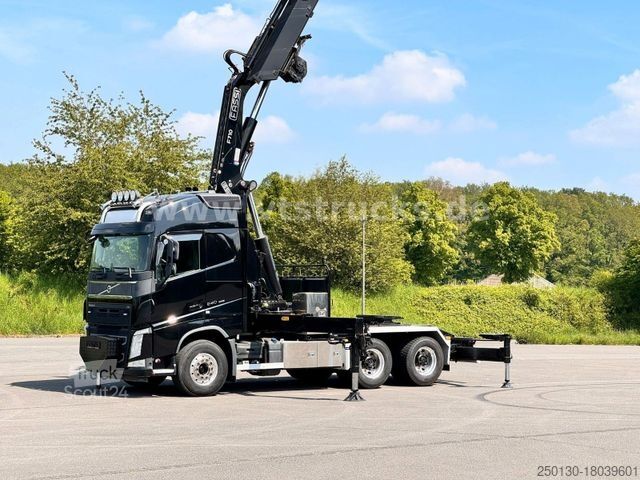 Trekker VOLVO FH 540 6x4 + Fassi F710RA.2.28 XHE Ladekran