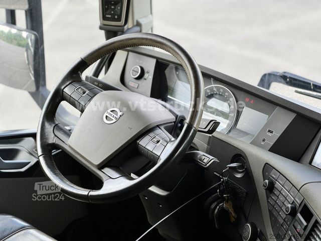 Trekker VOLVO FH 540 6x4 + Fassi F710RA.2.28 XHE Ladekran