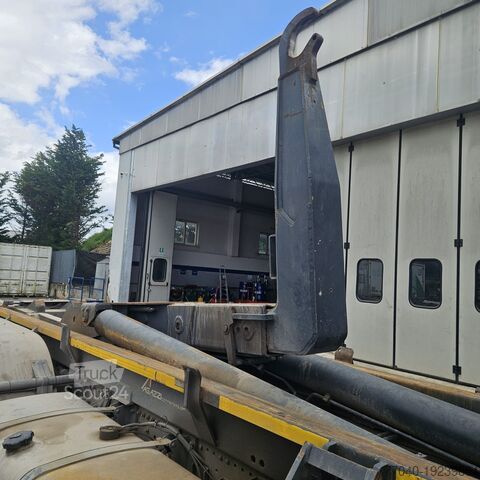 Demontovatelné nákladní auto Mercedes-Benz Actros 25.44 LS