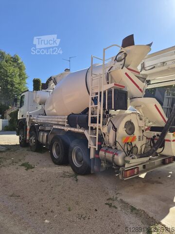 Autobetoniera cu pompă Mercedes-Benz Arocs 3240